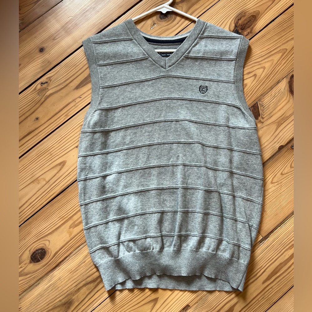 CHAPS Sweater Vest Small